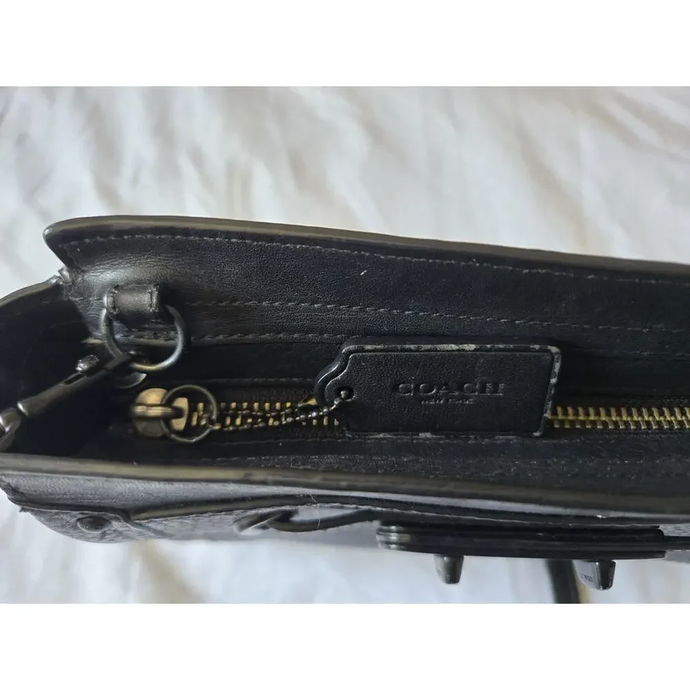 Coach Swagger Matte Black Pebble Leather Wristlet Crossbody Handbag Purse